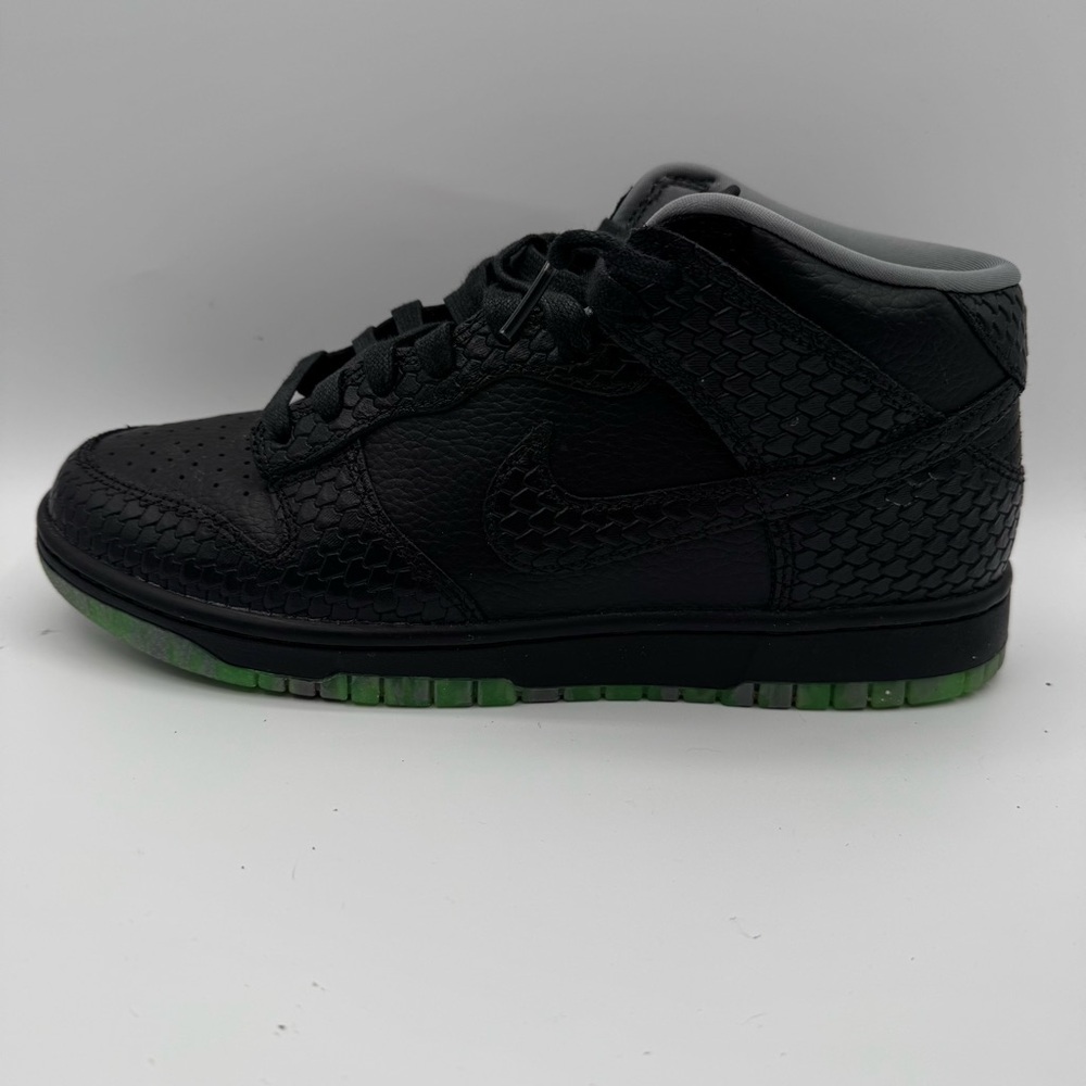 NIKE Dunk Mid Halloween Headless Horseman Basketball‎ Shoes Size 9 Men’s - Picture 2 of 9